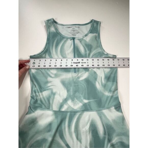 Threads 4 Thought Green Swirl 1/4 Zip Activewear Dress Skort Shorts Size Large - Picture 8 of 10